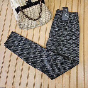 NWT Lysse Size M Black/Gray Plaid Roberta Leggings Smoothing Pull On Stretch $98